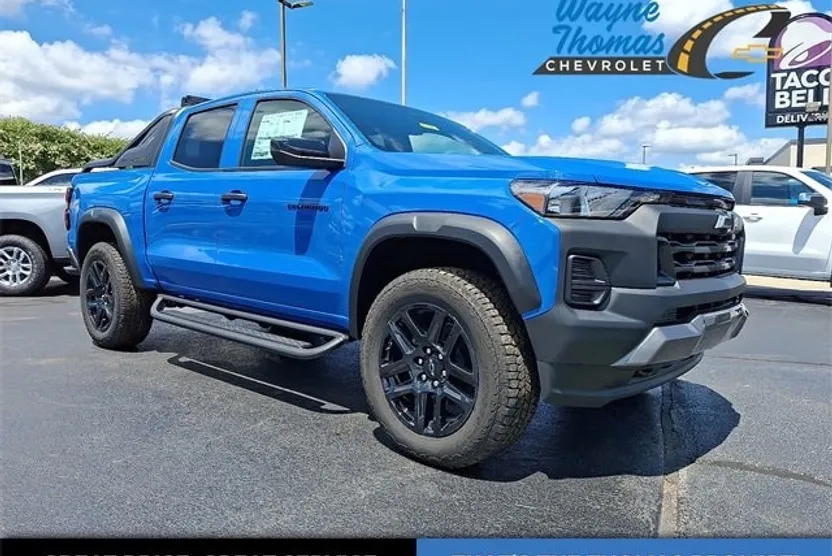 2025 Chevrolet Colorado Trail Boss photo 1