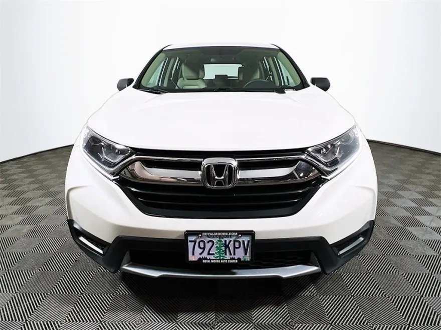 2017 Honda CR-V LX photo 1