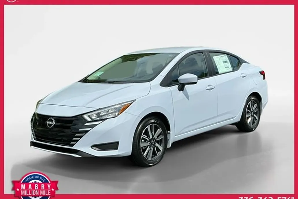 2025 Nissan Versa 1.6 SV photo 1