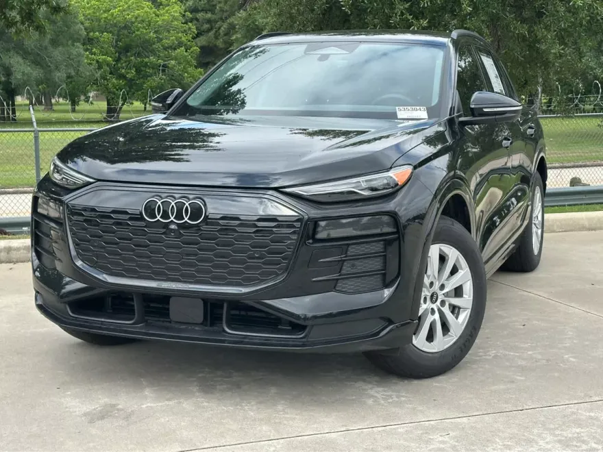 2025 Audi Q6 E-tron Premium photo 1