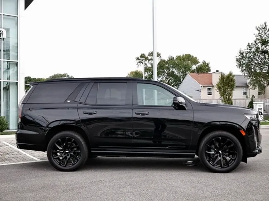 2023 Cadillac Escalade Sport Platinum photo 1
