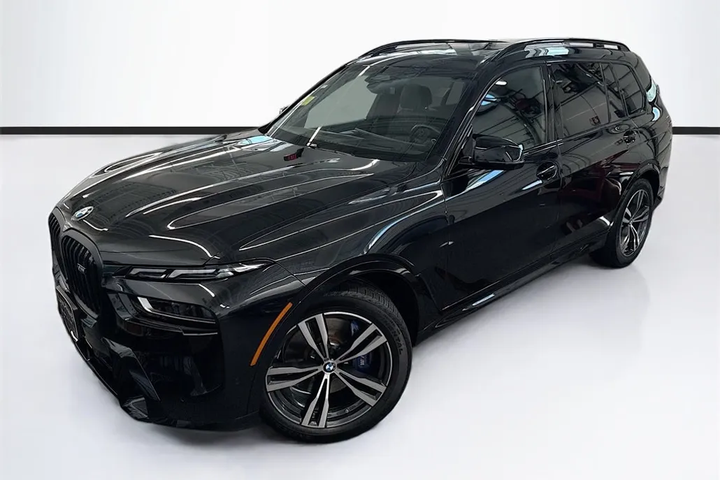 2025 Bmw X7 M60i photo 1