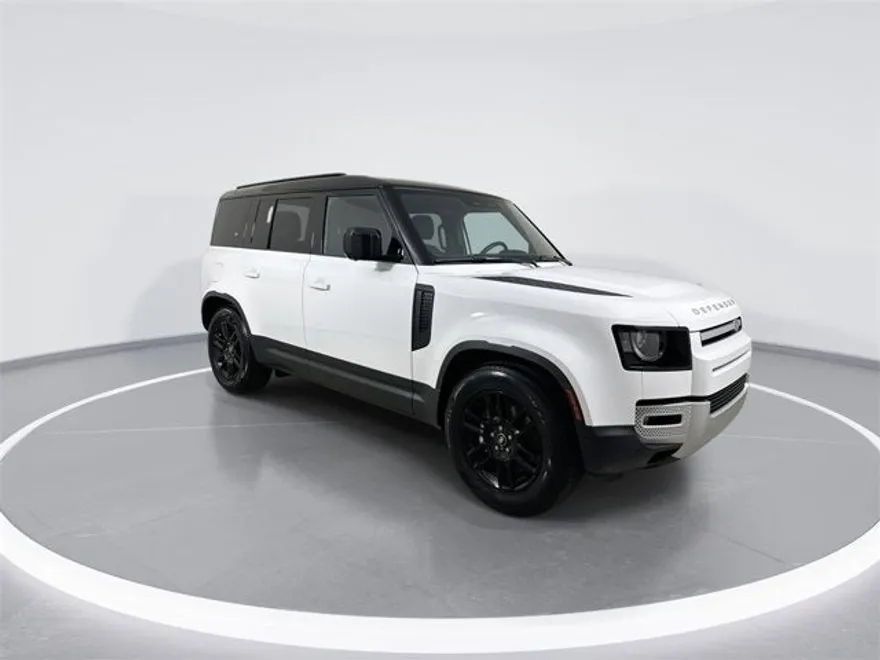 2024 Land Rover Defender S photo 1