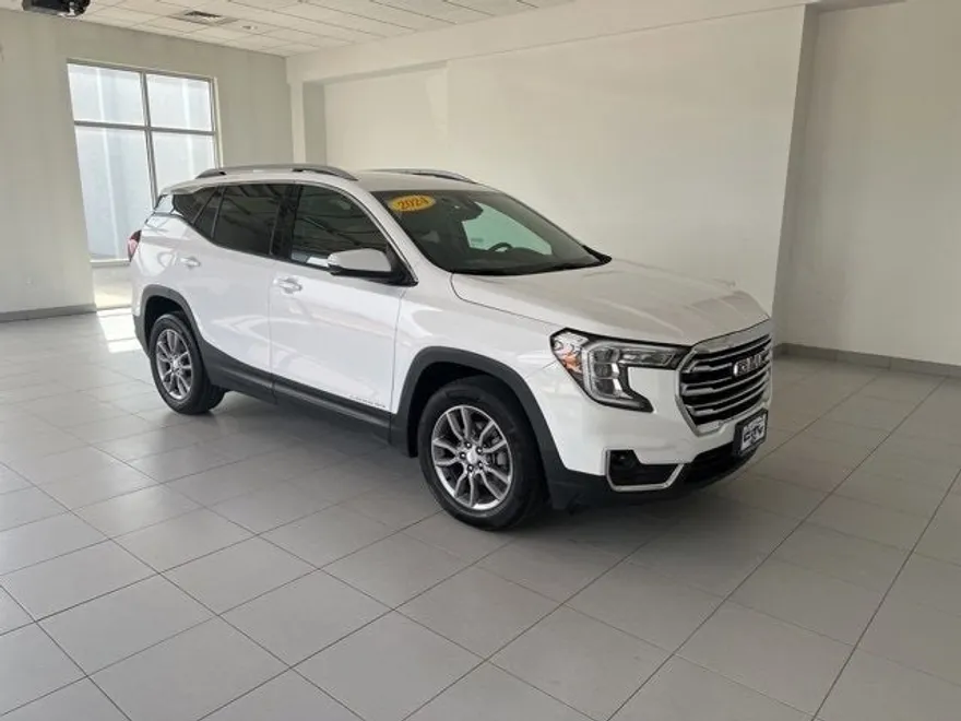 2024 Gmc Terrain SLT photo 1