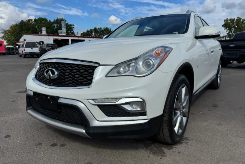 2017 Infiniti QX50 photo 1