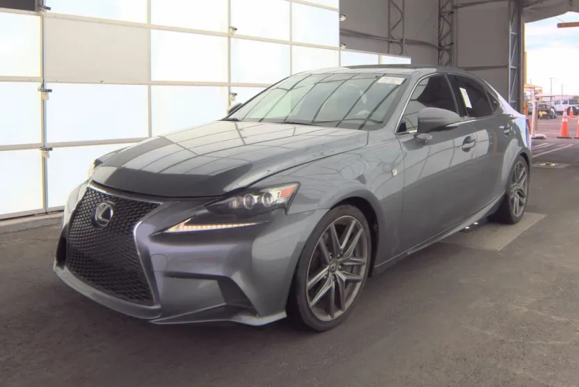 2014 Lexus IS 350 photo 1