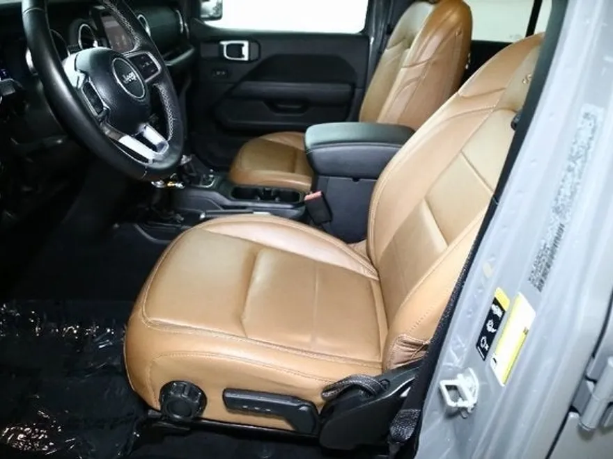 2022 Jeep Wrangler Unlimited Sahara High Altitude 4xe photo 18