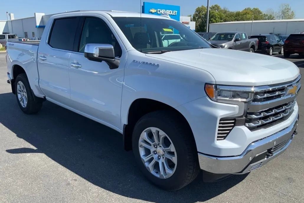 2026 Chevrolet Silverado 1500 LTZ photo 1