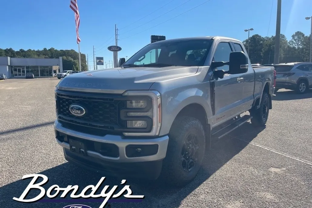 2023 Ford F-250 XLT photo 1