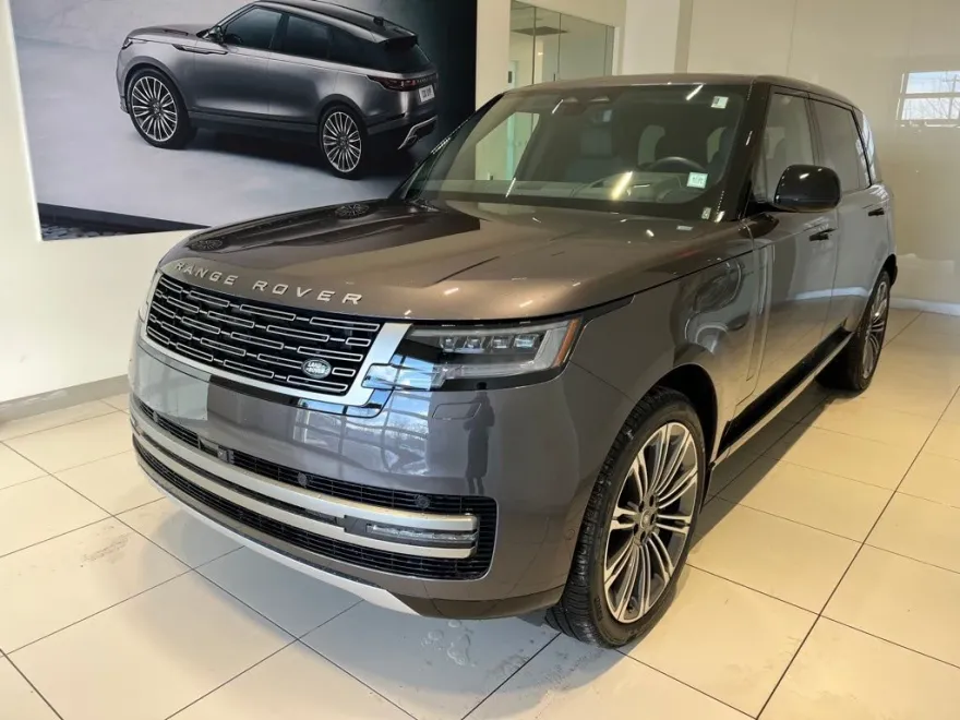 2025 Land Rover Range Rover SE photo 1