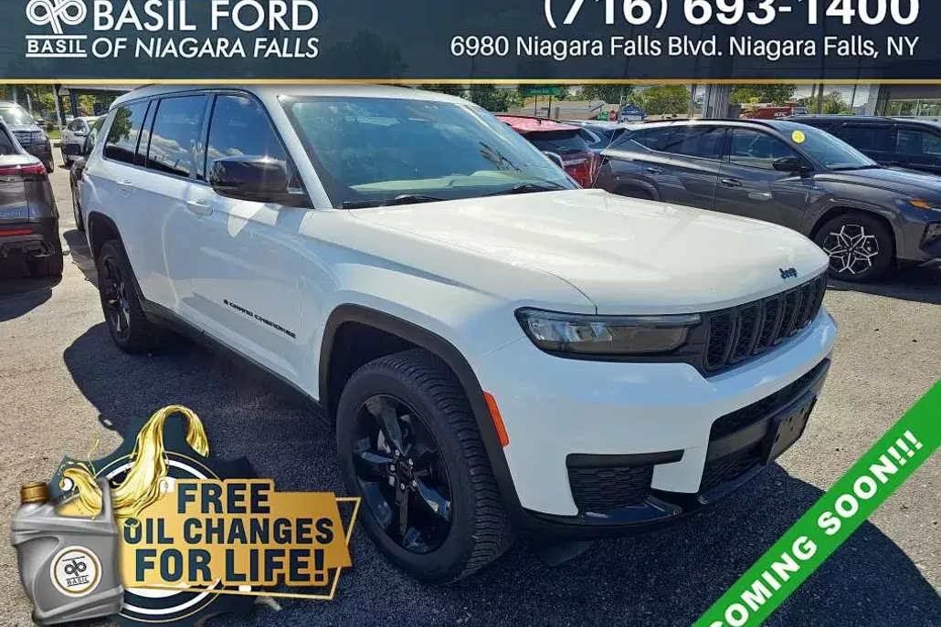 2022 Jeep Grand Cherokee Altitude photo 1