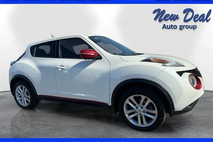 2015 Nissan Juke S photo 1