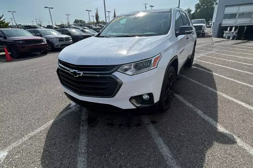 2020 Chevrolet Traverse Premier photo 1