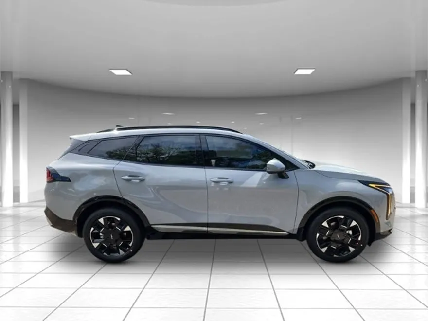 2026 Kia Sportage Hybrid photo 1