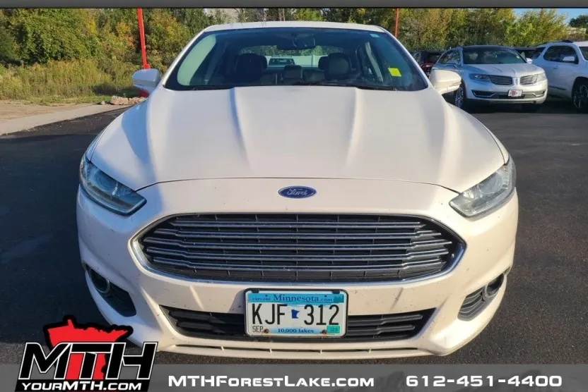 2014 Ford Fusion SE photo 1
