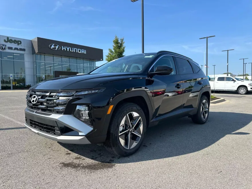 2025 Hyundai Tucson SEL photo 1