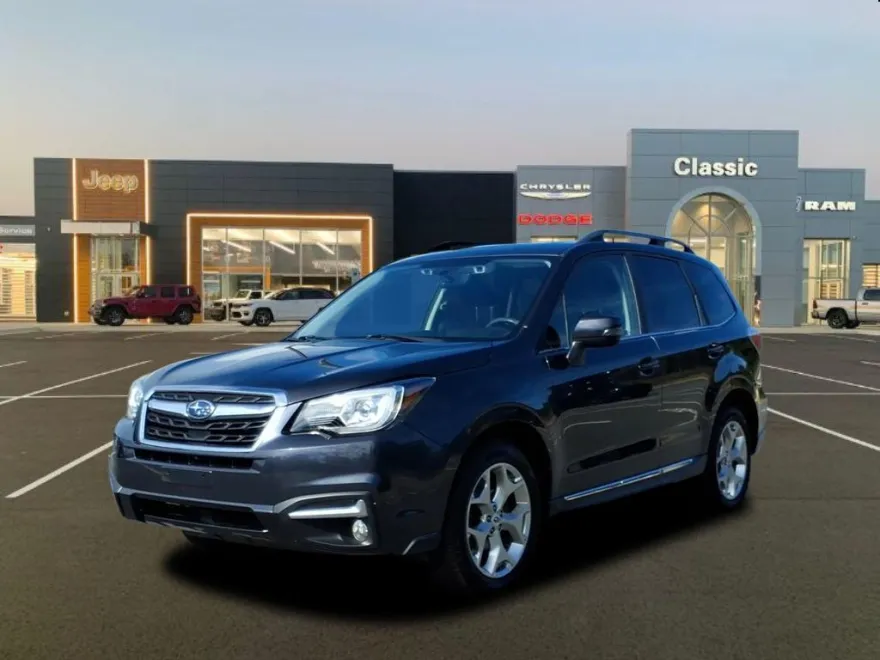 2018 Subaru Forester Touring photo 1