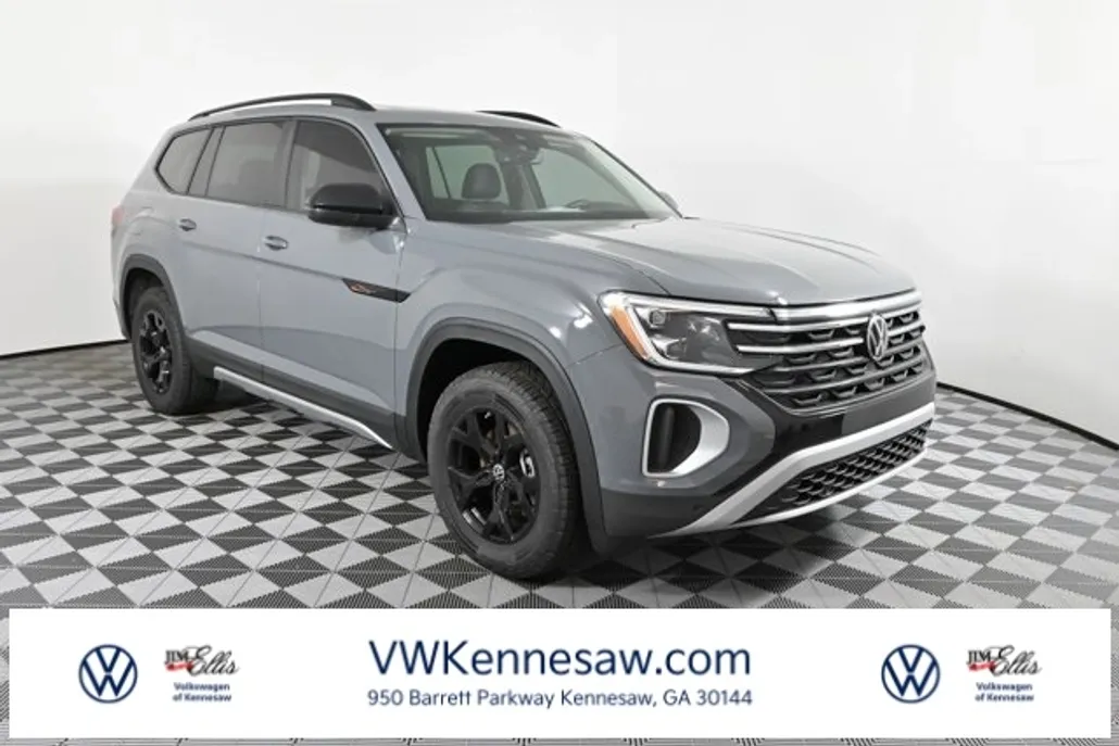 2025 Volkswagen Atlas Peak Edition SE photo 1