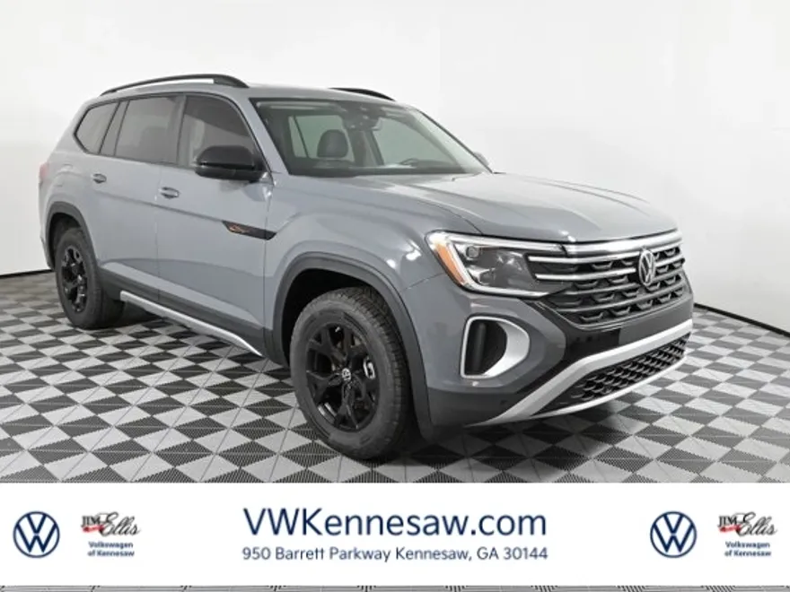2025 Volkswagen Atlas Peak Edition SE photo 1