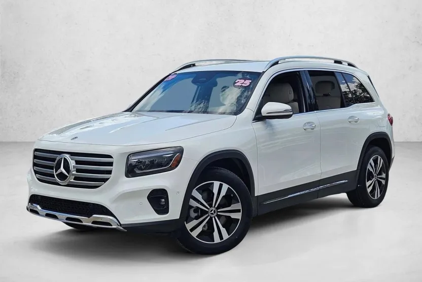 2025 Mercedes Benz GLB 250 photo 1