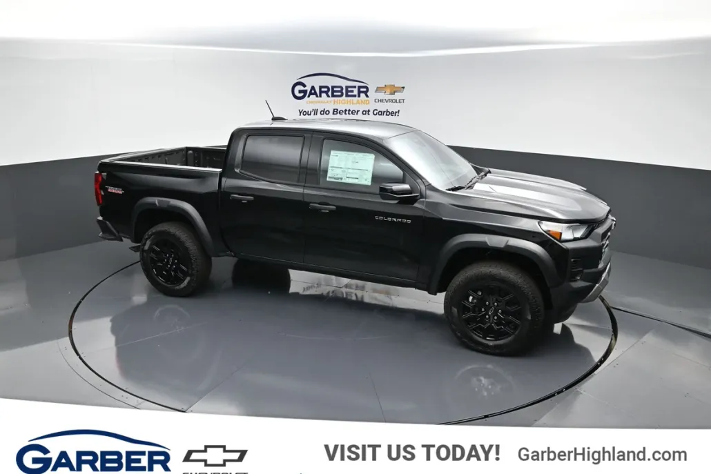 2026 Chevrolet Colorado Trail Boss photo 1