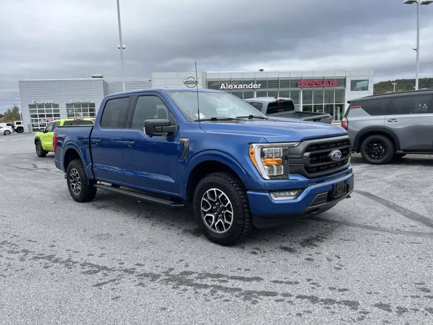 2023 Ford F-150 XLT photo 1