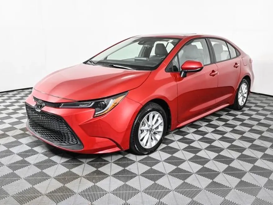 2020 Toyota Corolla LE Premium photo 1