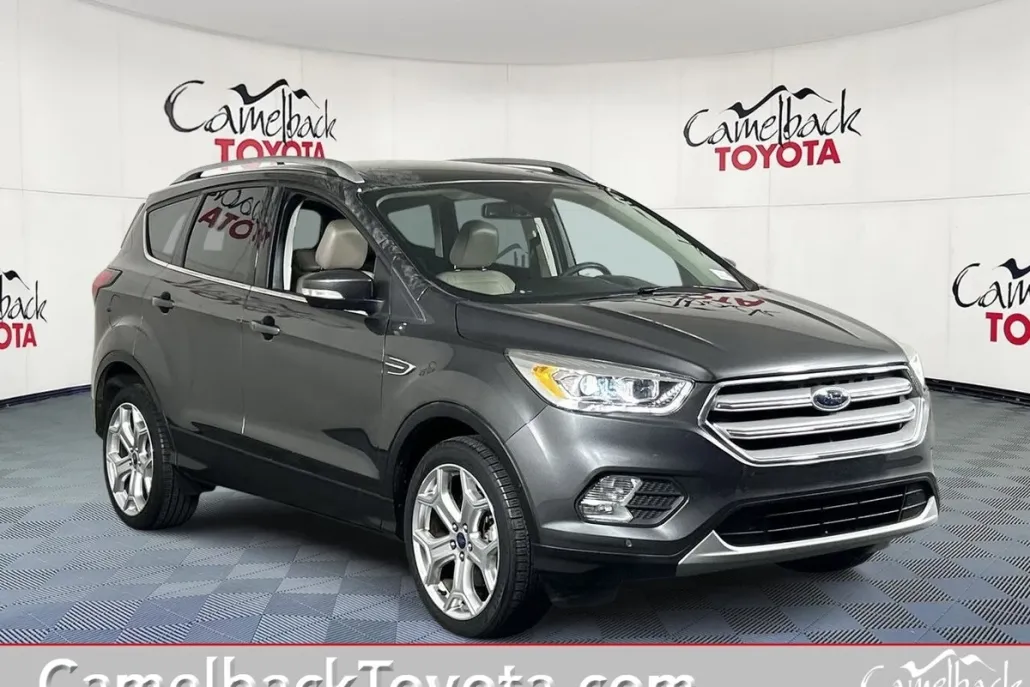 2019 Ford Escape Titanium photo 1