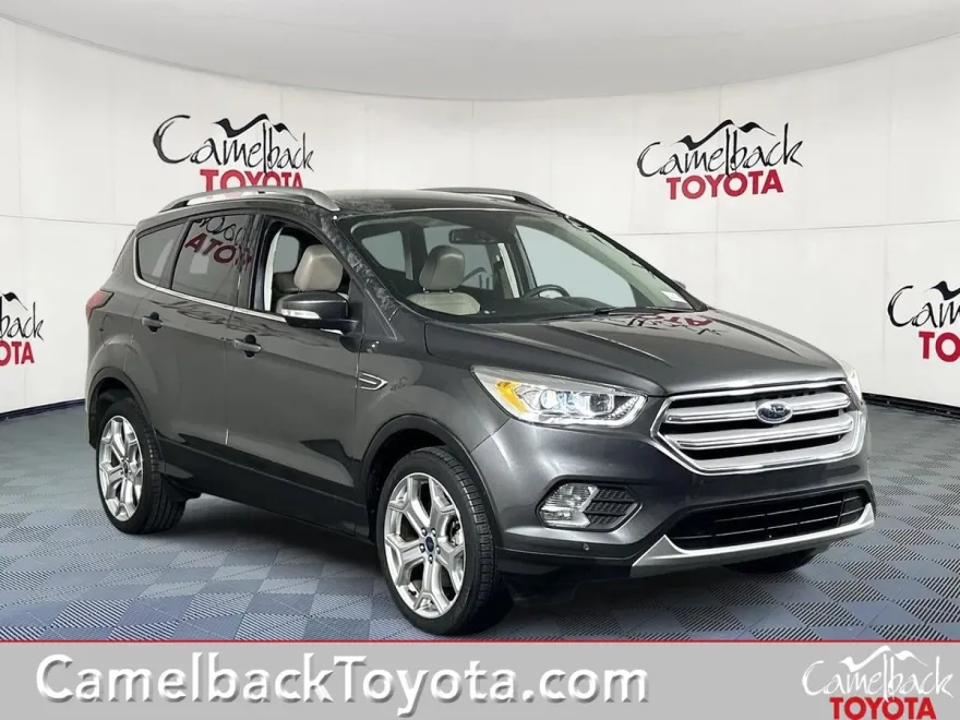 2019 Ford Escape Titanium photo 1
