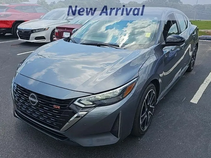 2024 Nissan Sentra SR photo 1