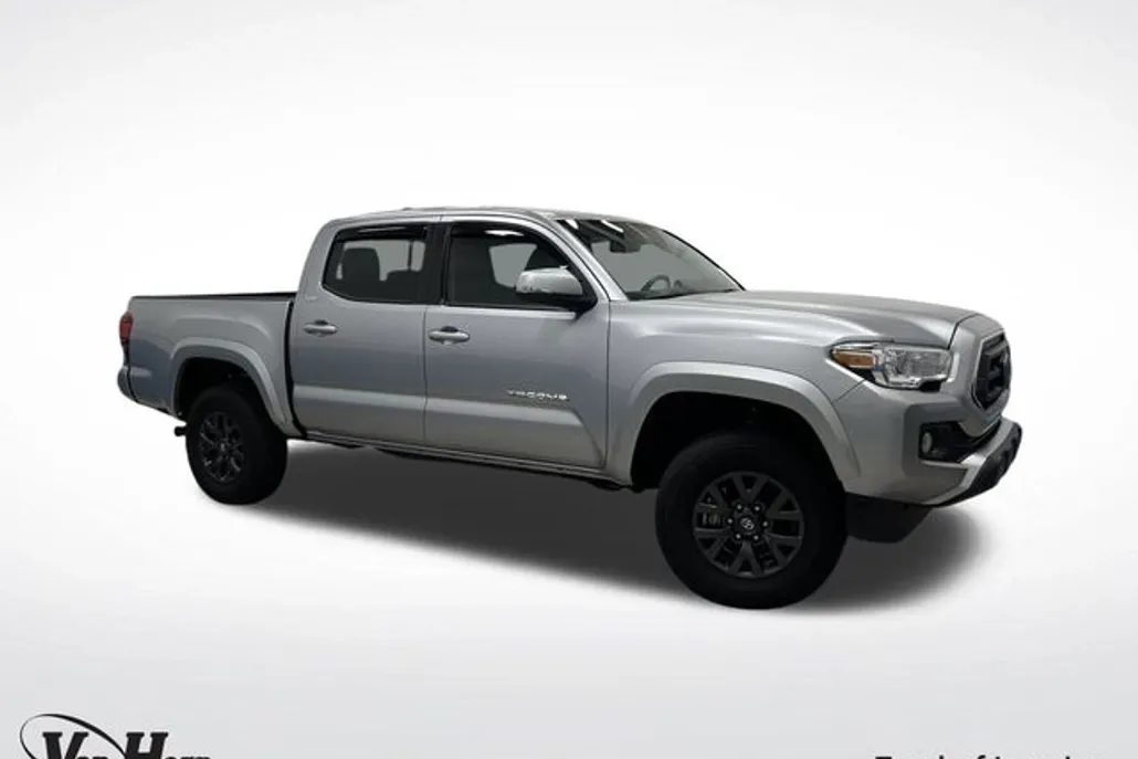 2023 Toyota Tacoma SR5 photo 1
