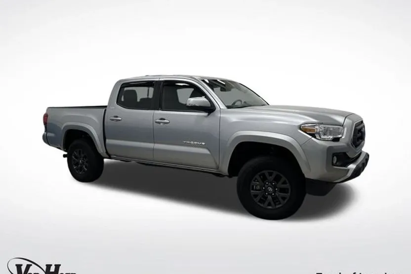 2023 Toyota Tacoma SR5 photo 1