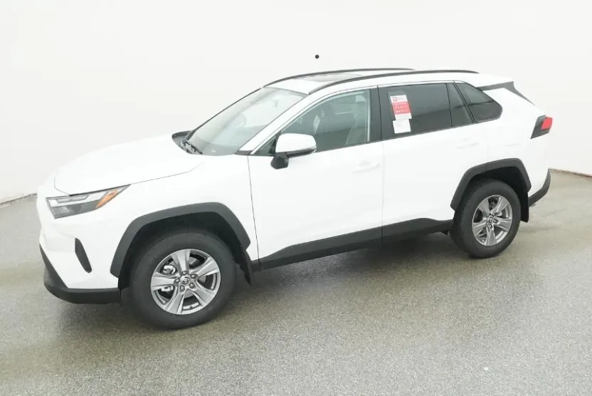 2025 Toyota RAV4 XLE photo 1