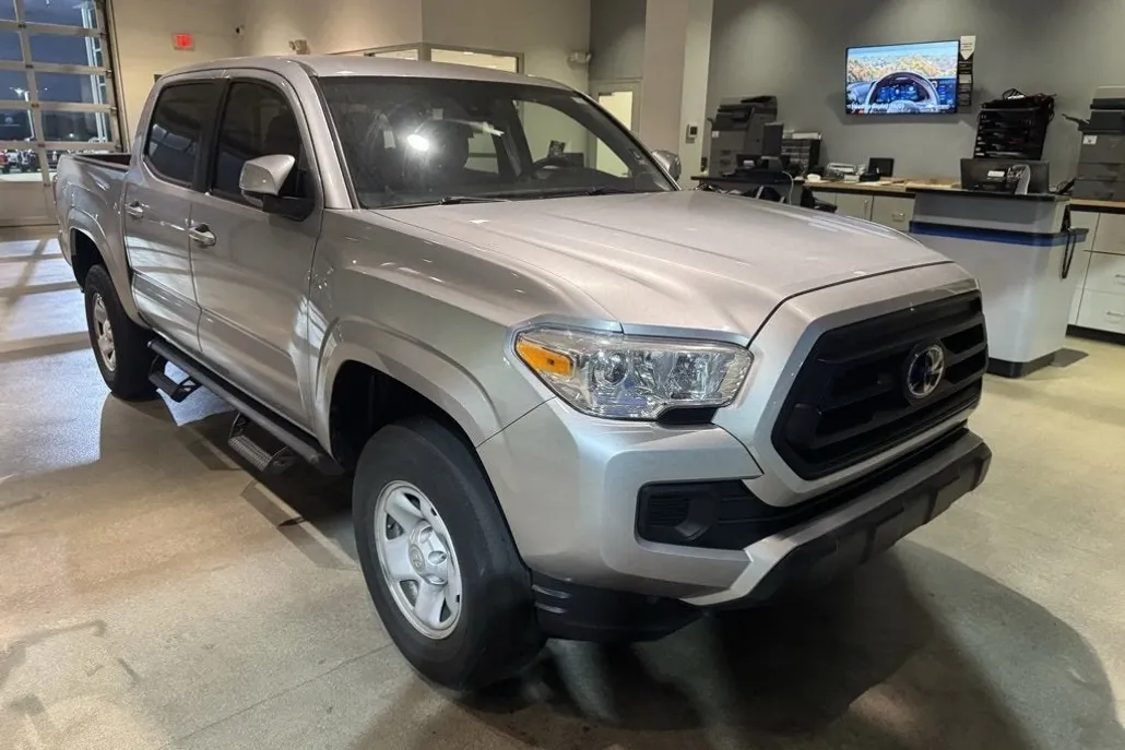 2022 Toyota Tacoma SR photo 1
