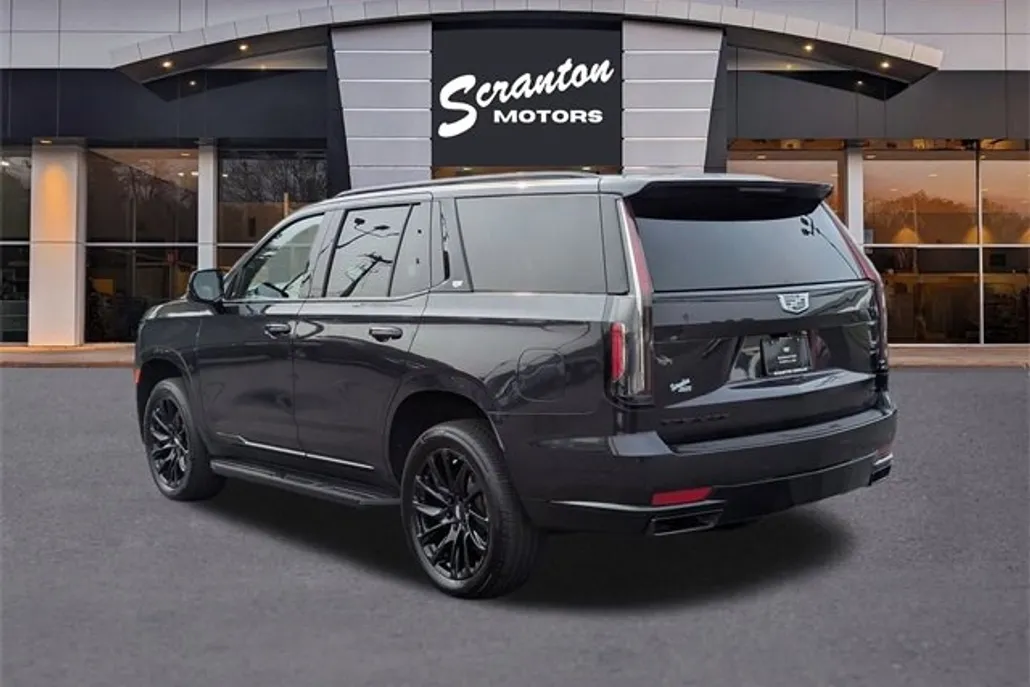 2023 Cadillac Escalade Sport photo 1