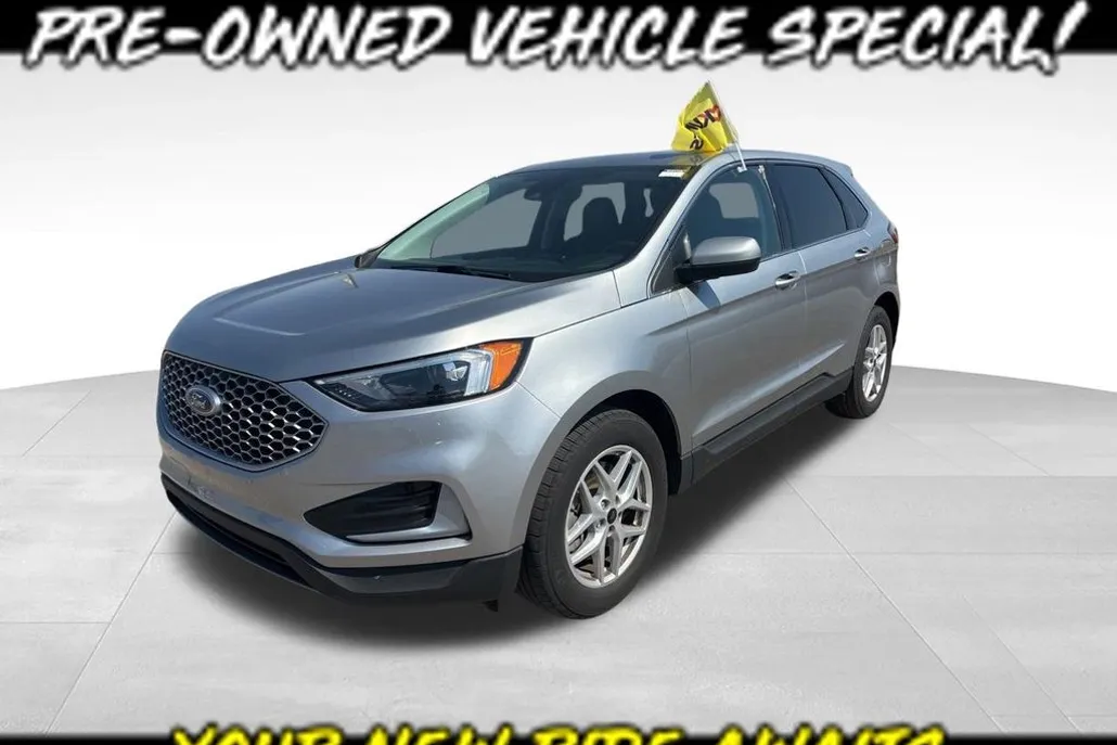 2024 Ford Edge SEL photo 1