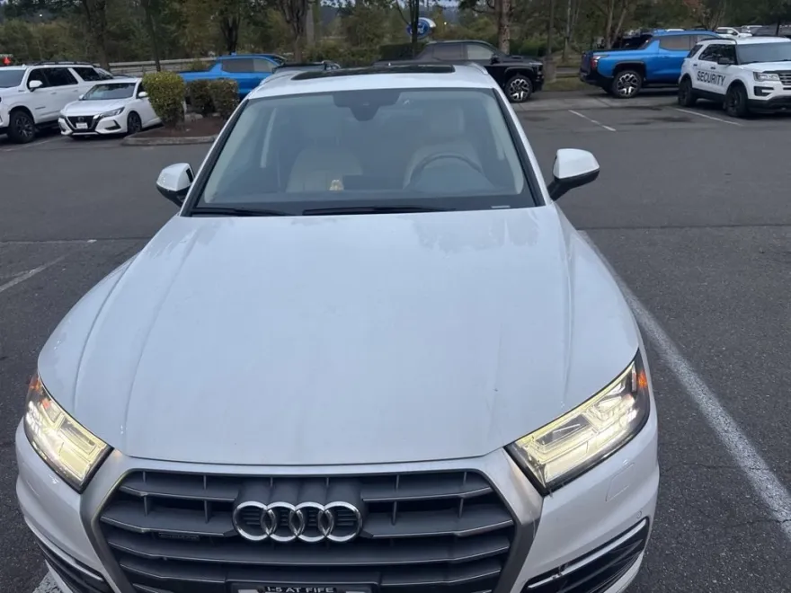 2018 Audi Q5 Premium Plus photo 1