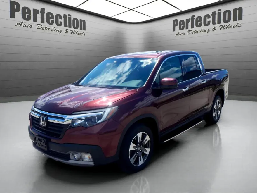 2019 Honda Ridgeline RTL-E photo 1