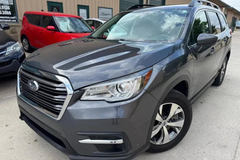 2022 Subaru Ascent Premium photo 1
