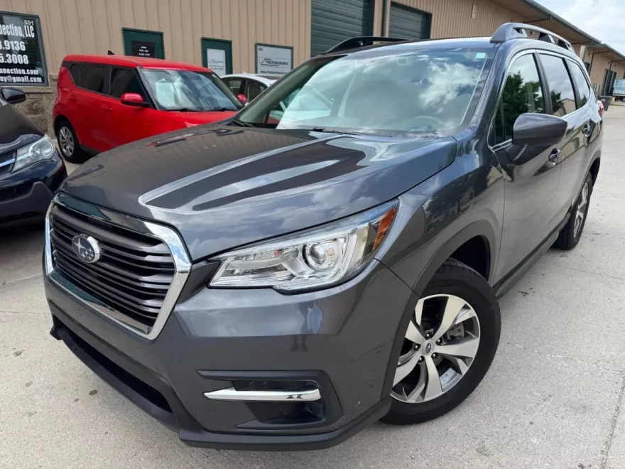 2022 Subaru Ascent Premium photo 1