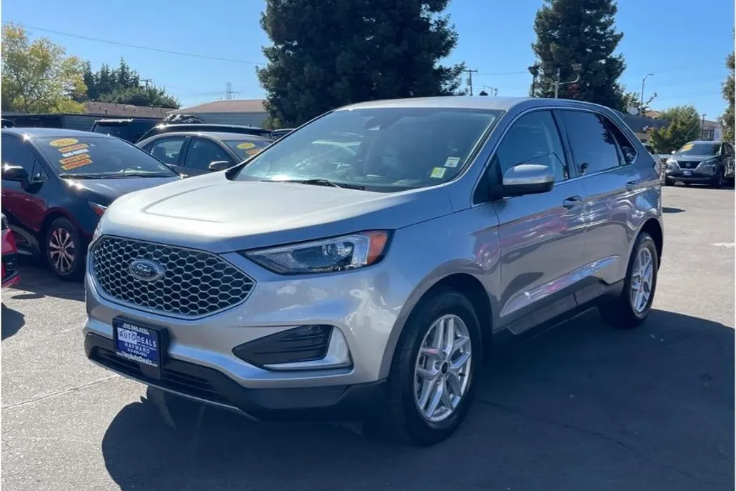 2024 Ford Edge SEL Sport photo 1