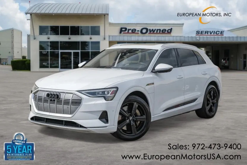 2019 Audi e-tron Premium Plus photo 1