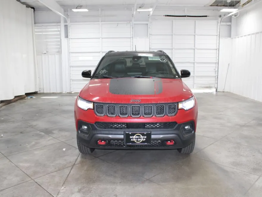 2023 Jeep Compass Trailhawk photo 1