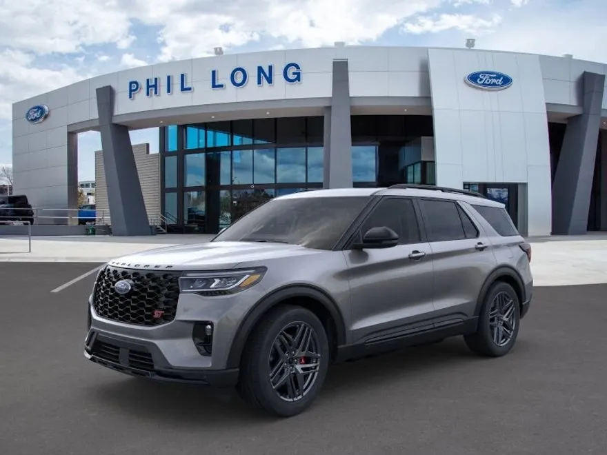 2025 Ford Explorer ST photo 1
