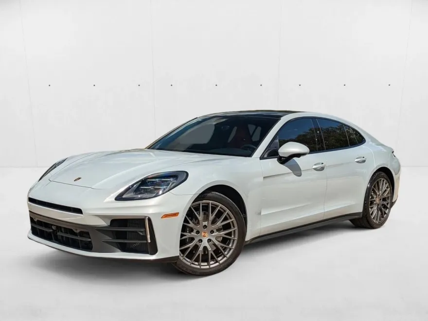 2024 Porsche Panamera 4 photo 1