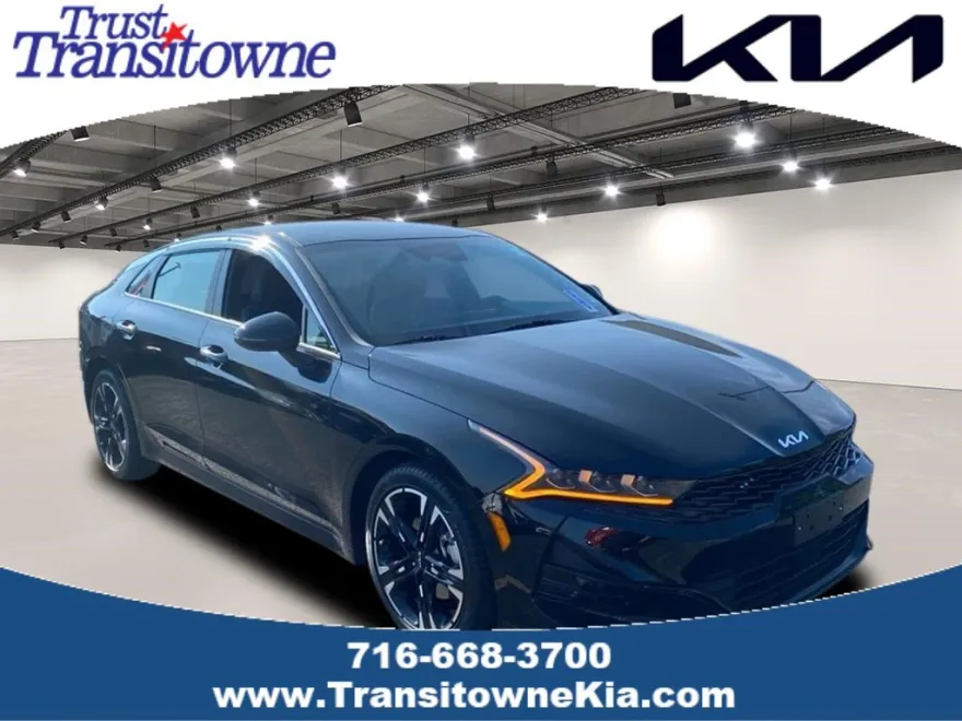 2023 Kia K5 GT-Line photo 1