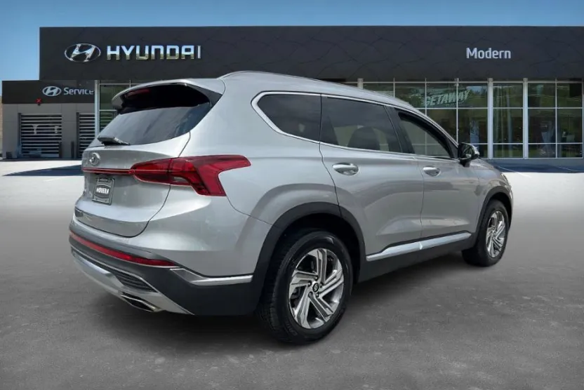 2022 Hyundai Santa Fe SEL photo 1
