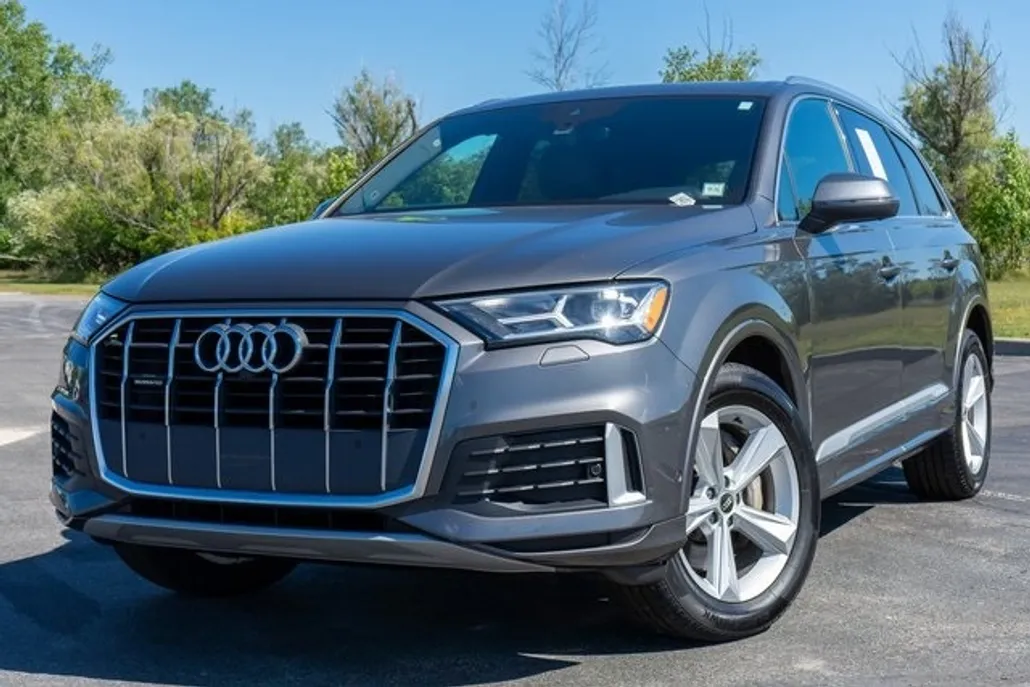 2021 Audi Q7 45 Premium Plus photo 1