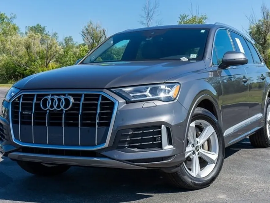 2021 Audi Q7 45 Premium Plus photo 1