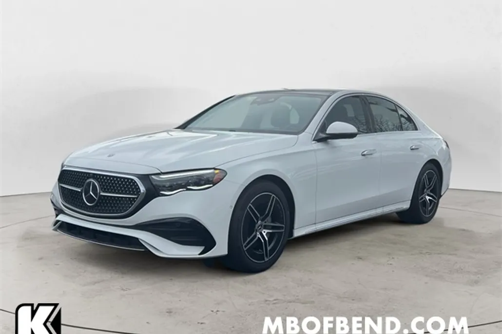 2025 Mercedes Benz E 350 4MATIC photo 1